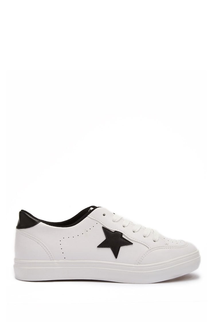 Star Low-Top Tennis Shoes