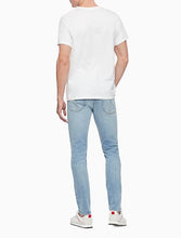 Load image into Gallery viewer, Skinny Blue Distressed Jeans